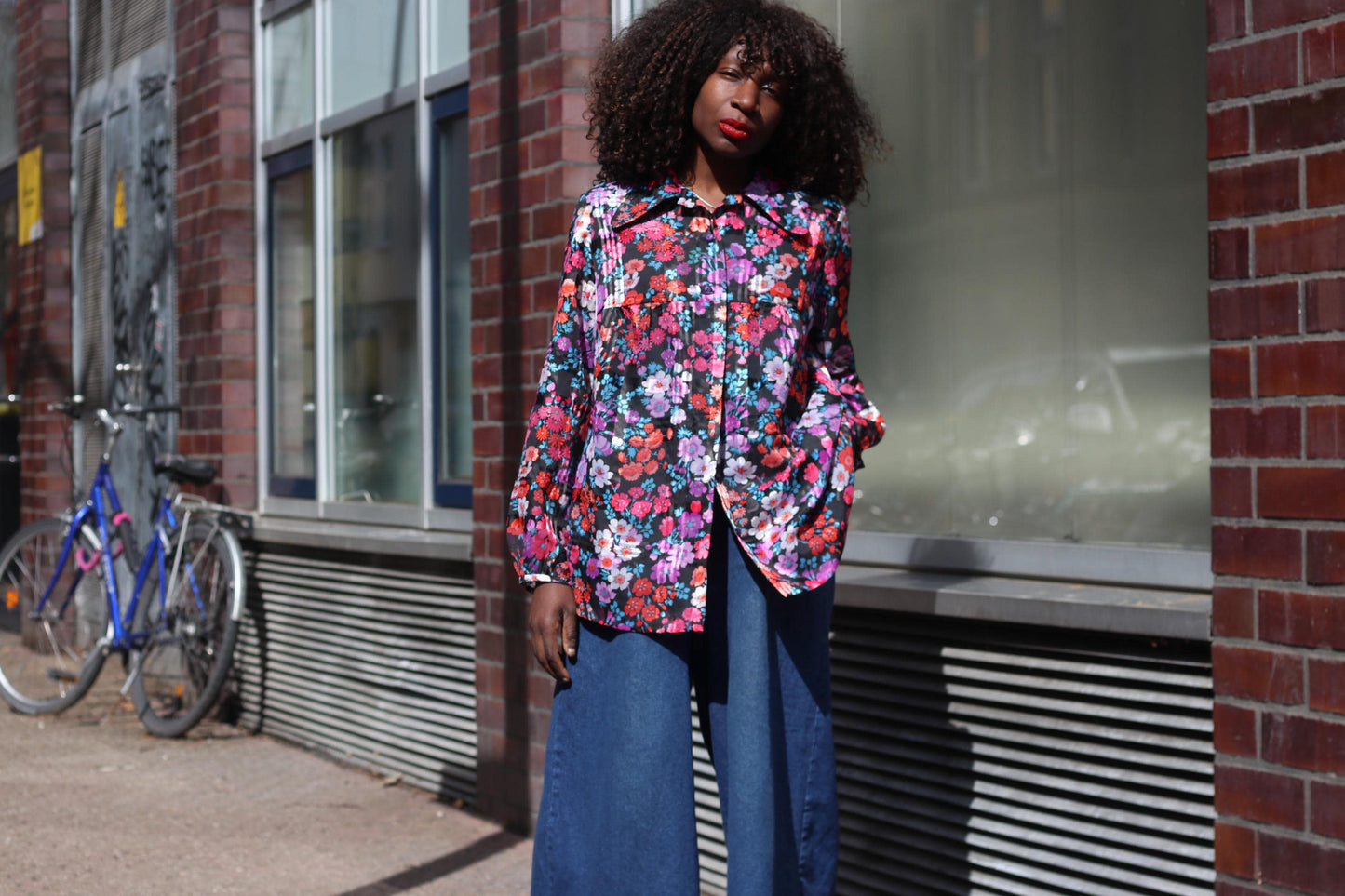 Vintage 70s Floral Blouse Long Sleeve Dagger Collar Retro Print Shirt Top S M