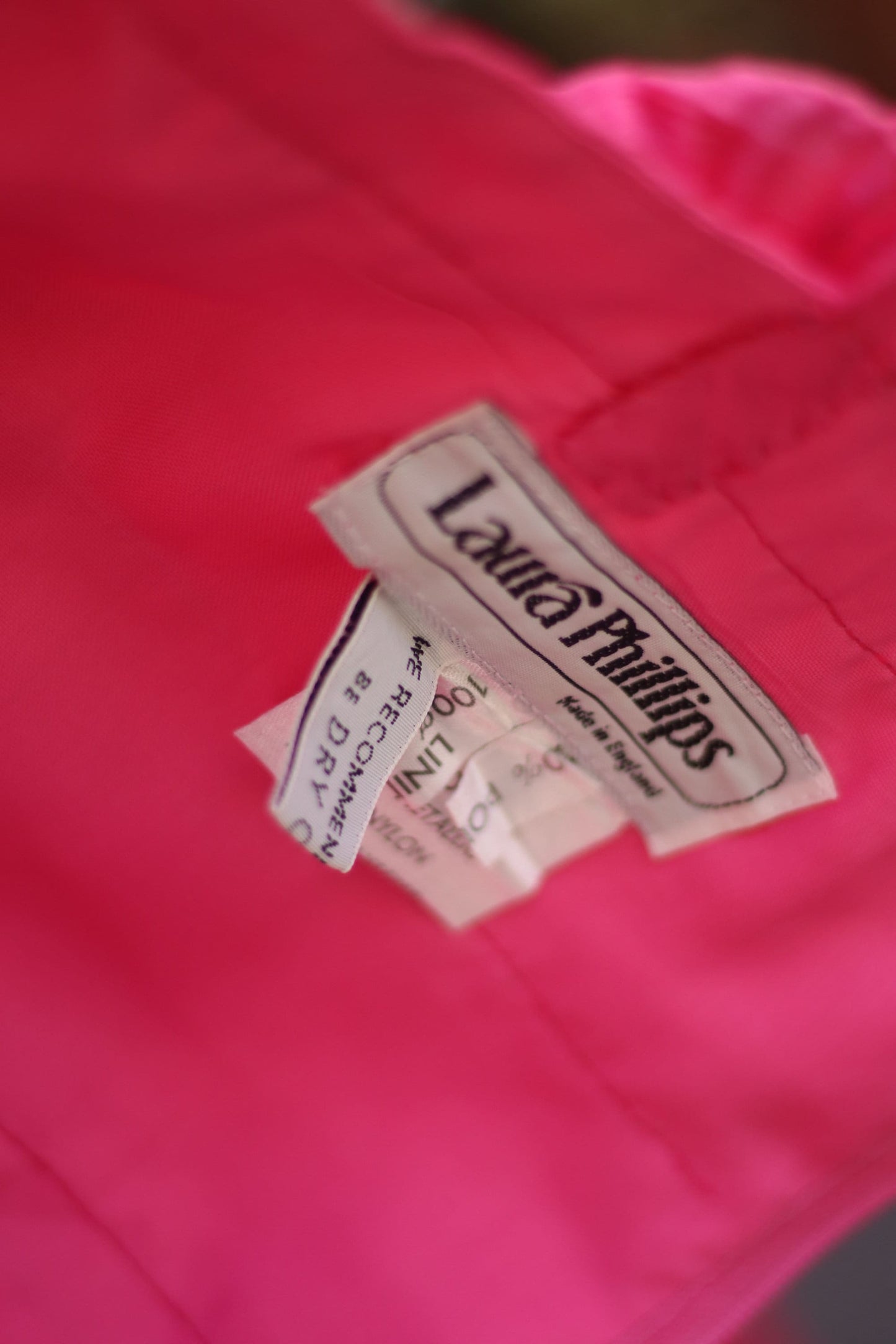 Vintage Laura Philips Pink Elegant dress with Tulle and Floral Embellishments on top Medium