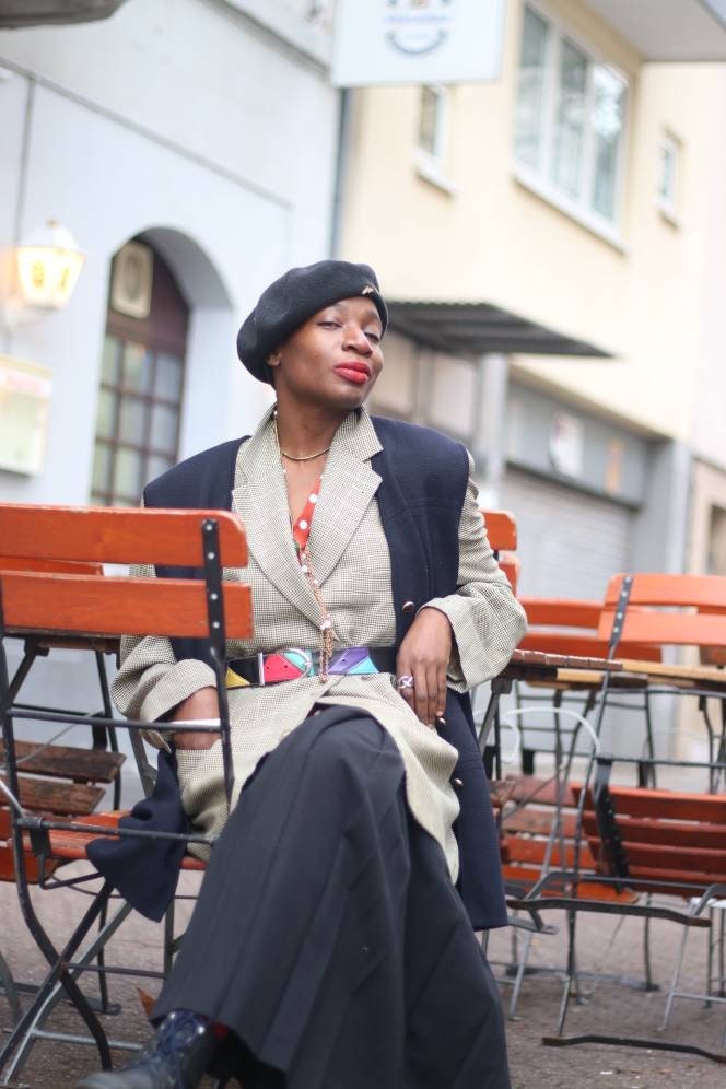 Vintage Unisex Checkered Wool and silk Blazer in light grey small to medium