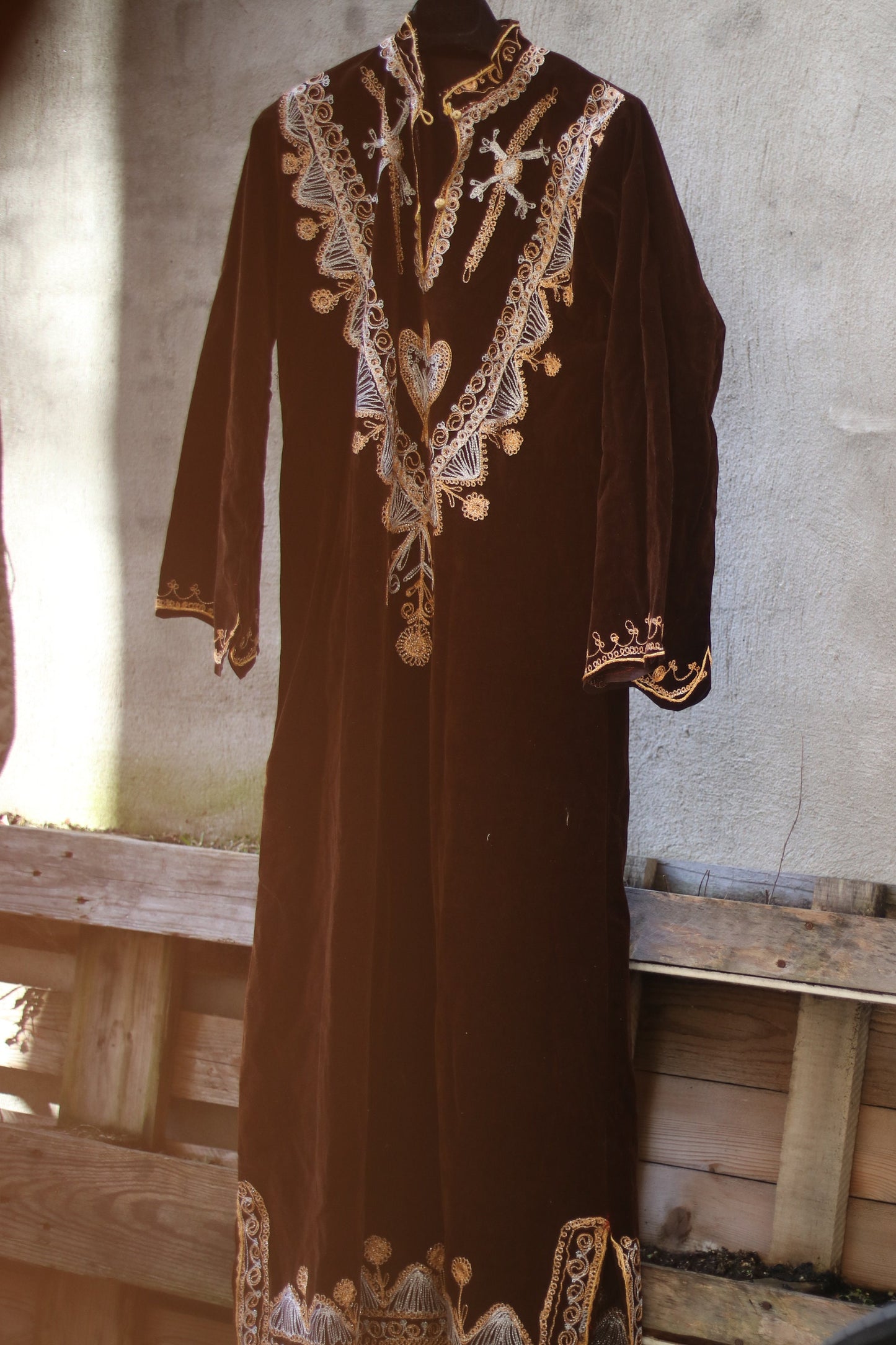 Vintage Brown Handmade Ethno Chic Kaftan with Embellished Gold-Colored Details Bohemian Holiday Morocco