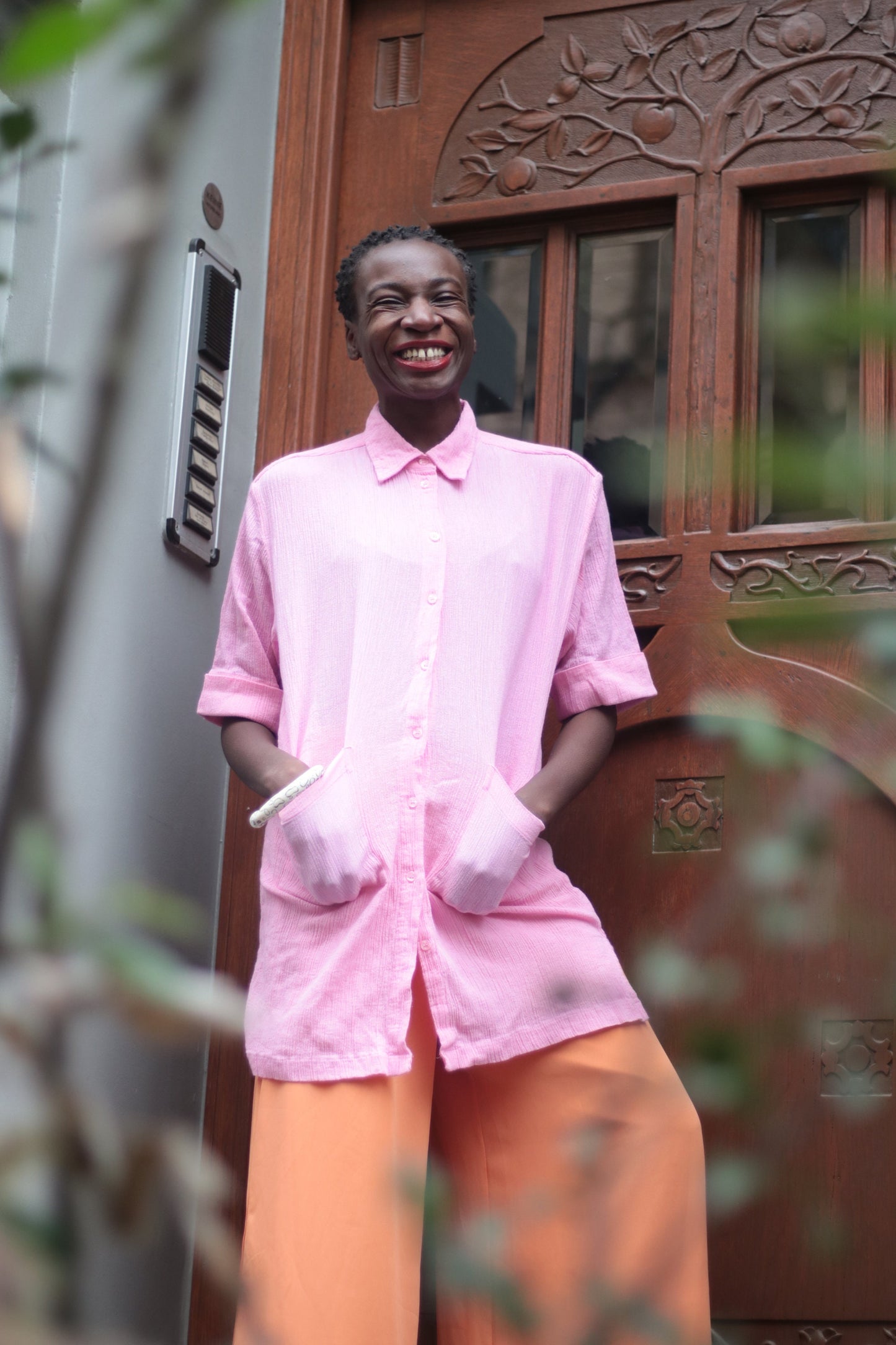 Vintage Pink Short-Sleeved Summer Blouse with Pockets Size Small