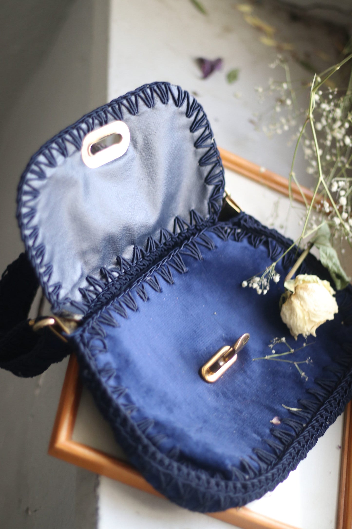 90s Blue Handbag| Vintage Blue Compact Evening Bag Made In Italy| Mini IT bag for evening