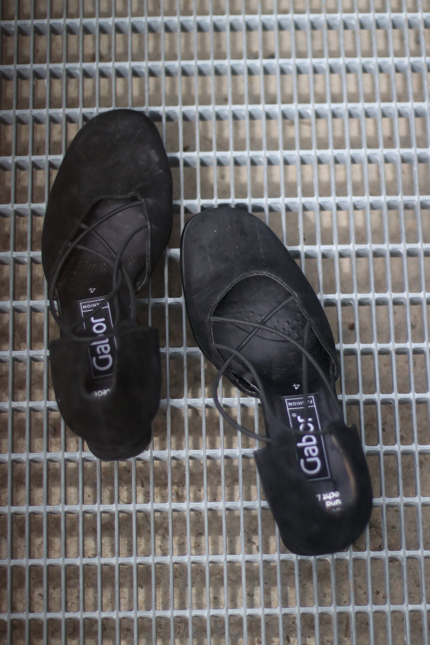 90s Gabor Suede Heels with Criss Cross Details| Vintage Classic Chic Elegant Black Block Heel Shoes | Capsule Wardrobe Minimalist Workwear