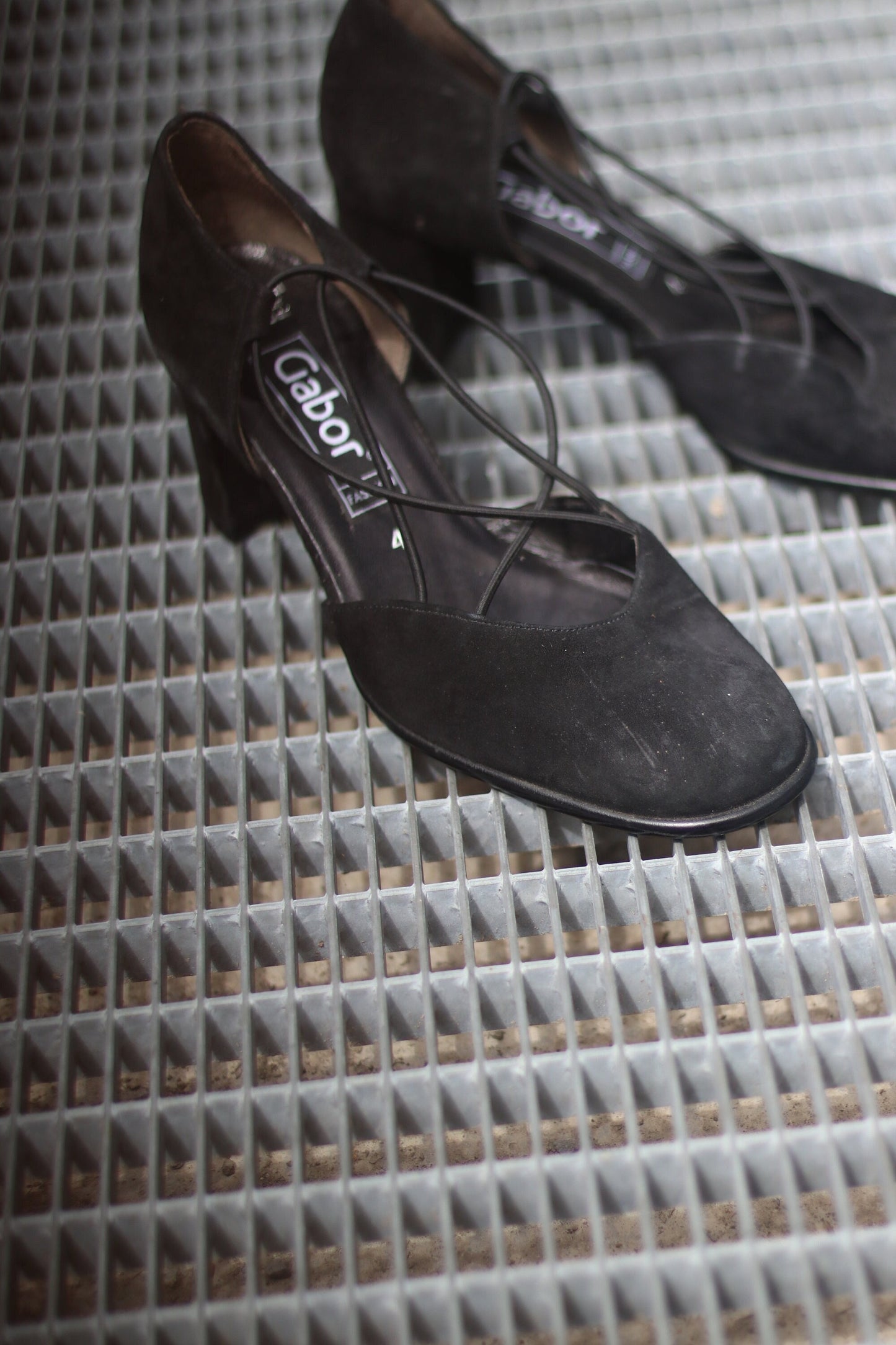 90s Gabor Suede Heels with Criss Cross Details| Vintage Classic Chic Elegant Black Block Heel Shoes | Capsule Wardrobe Minimalist Workwear