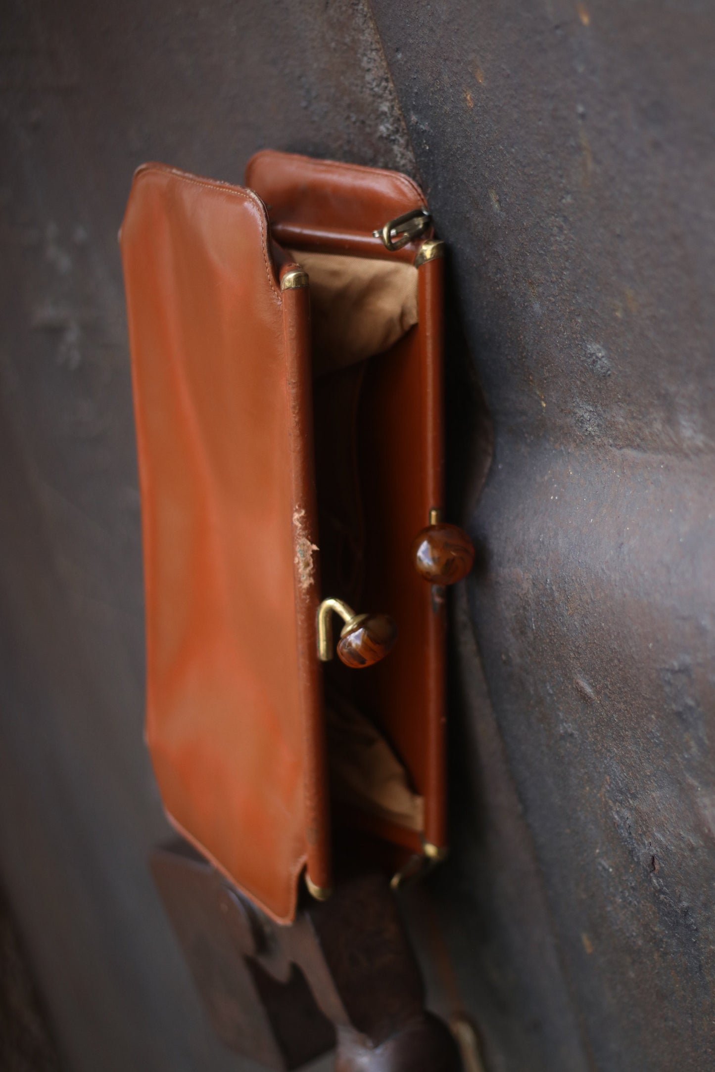 70s vintage brown clutch