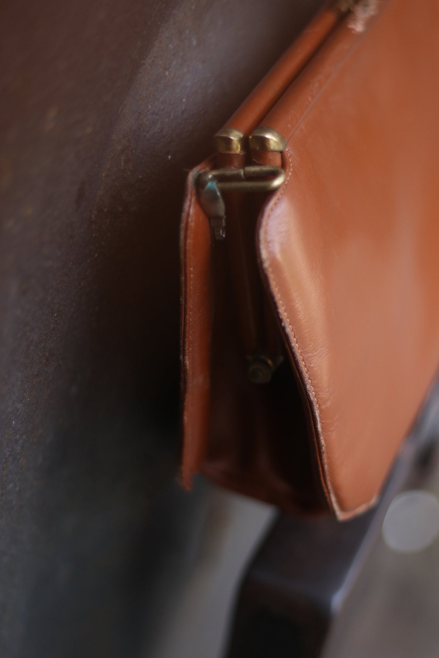 70s vintage brown clutch