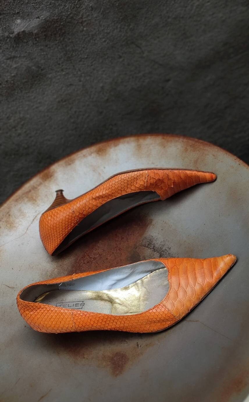 Vintage Pointed-toe heels| Bold orange leather flats made in Italy