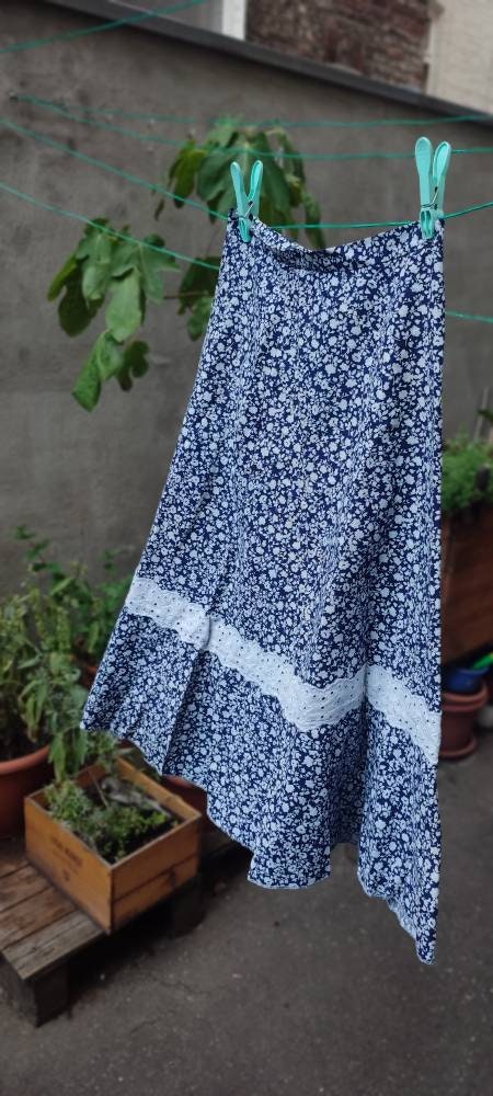 Vintage Bohemian Skirt| 70s Floral Print Blue and White Skirt with lace like details Broderie Anglais skirt