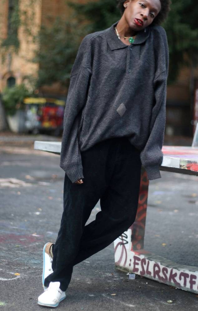 Vintage Wool Blend Sweater| 90s unisex knit in grey with statement geometric details