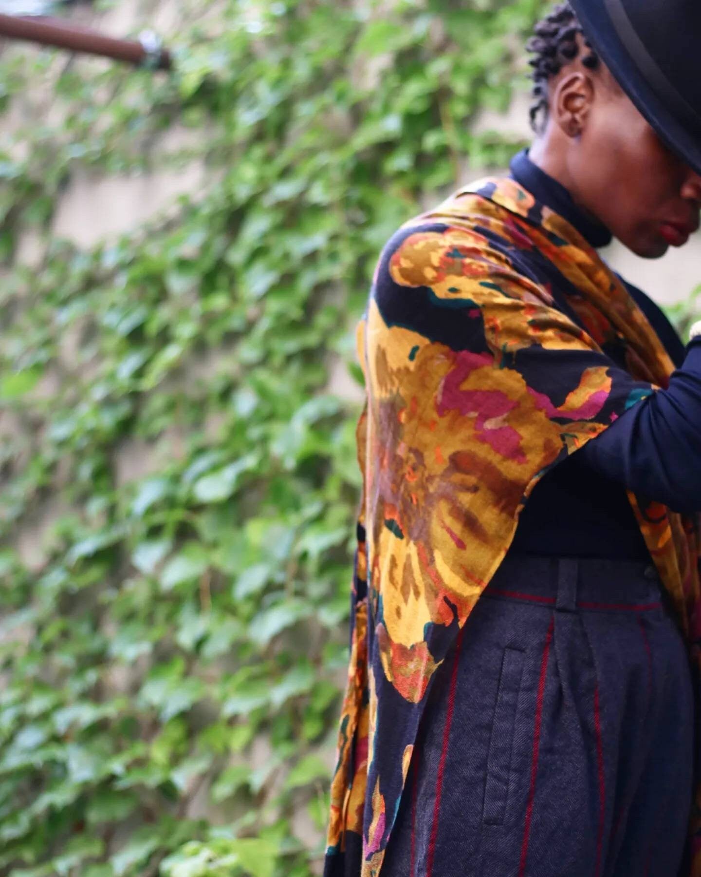 Fuchs Schmitt floral print scarf| Vintage Dark Bloom scarf
