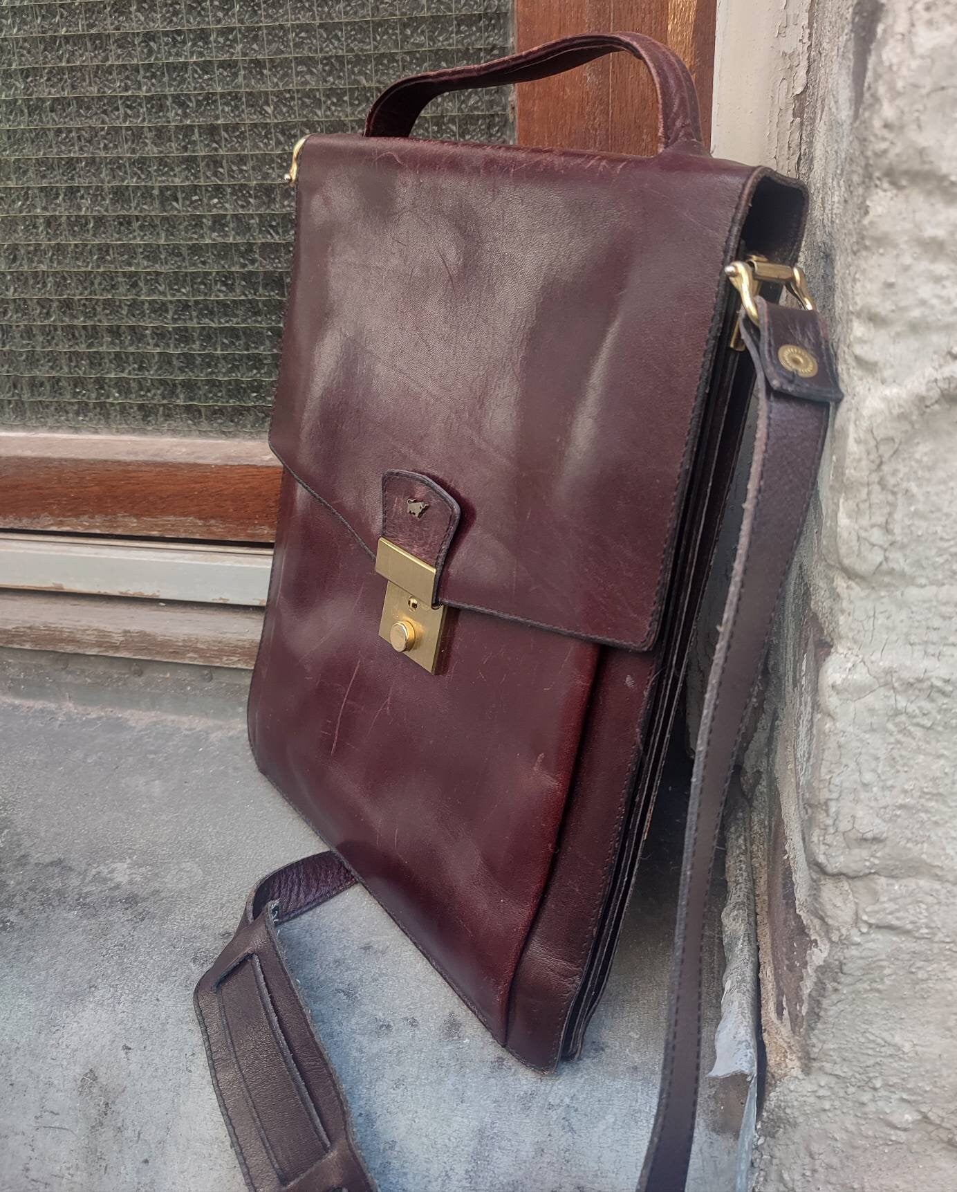 Vintage Red Shoulder Bag | 70s Compact school girl inspired handbag