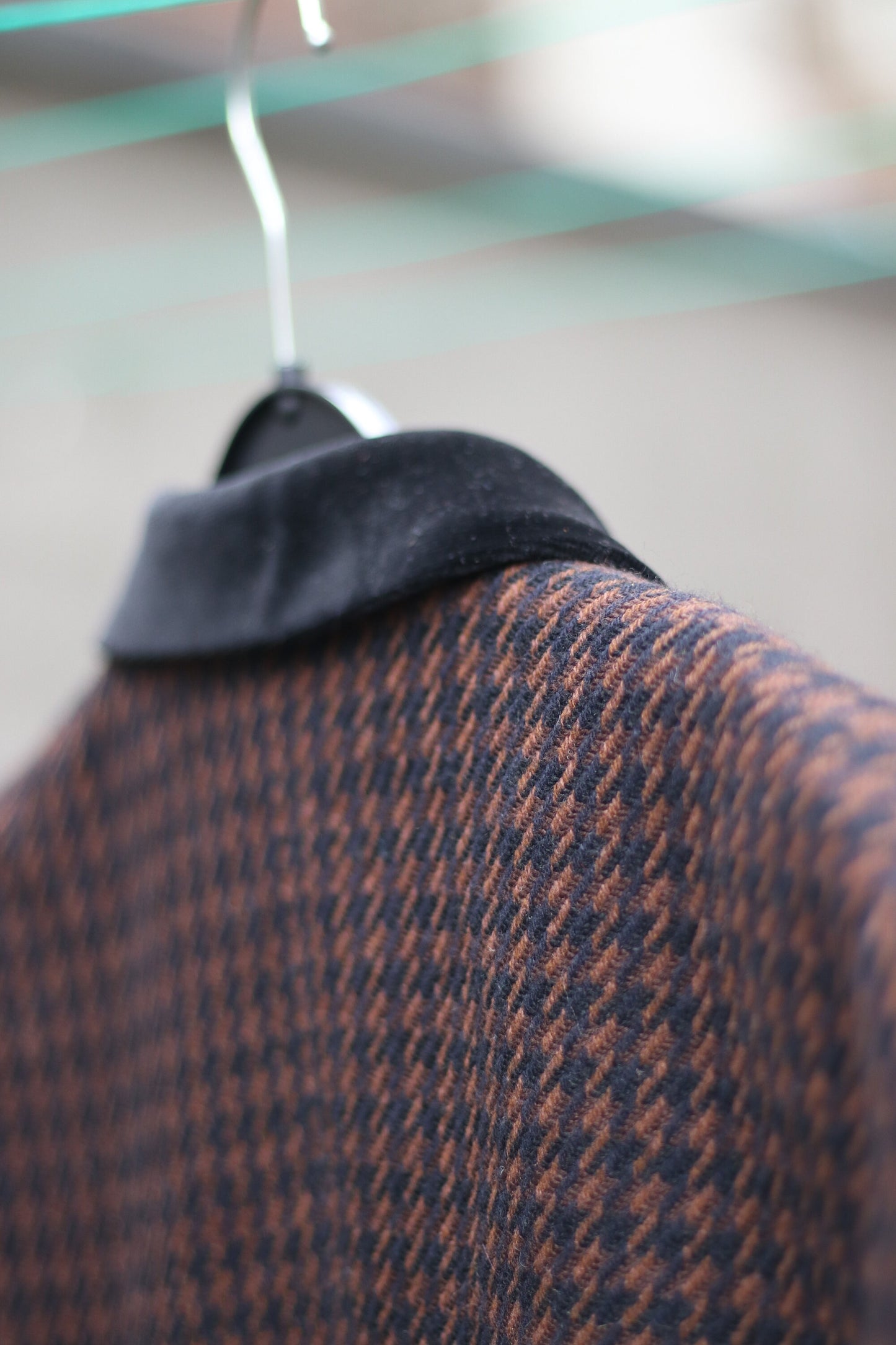 Vintage Jobis Checkered Blazer in Brown and Black| 80s houndstooth like blazer