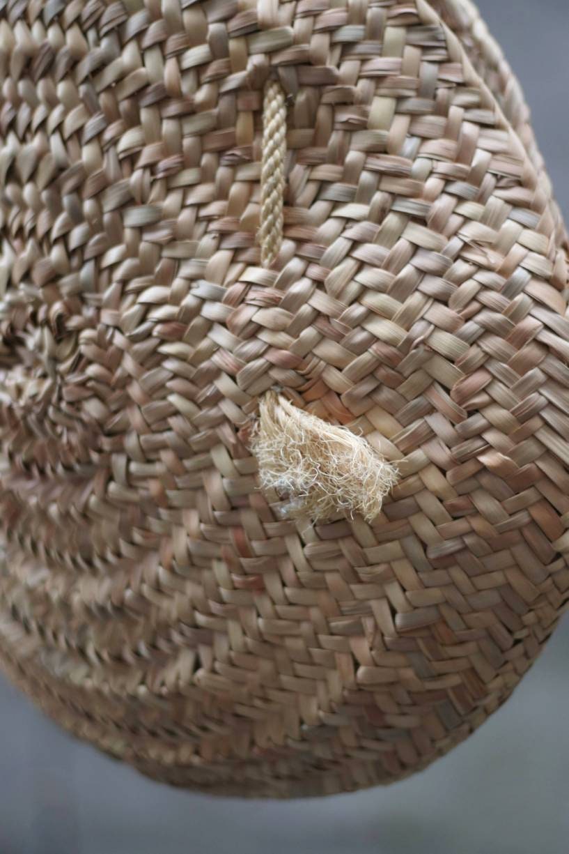Vintage woven light brown bag| 90s country inspired chic summer shoulder bag| raffia market inspired bag