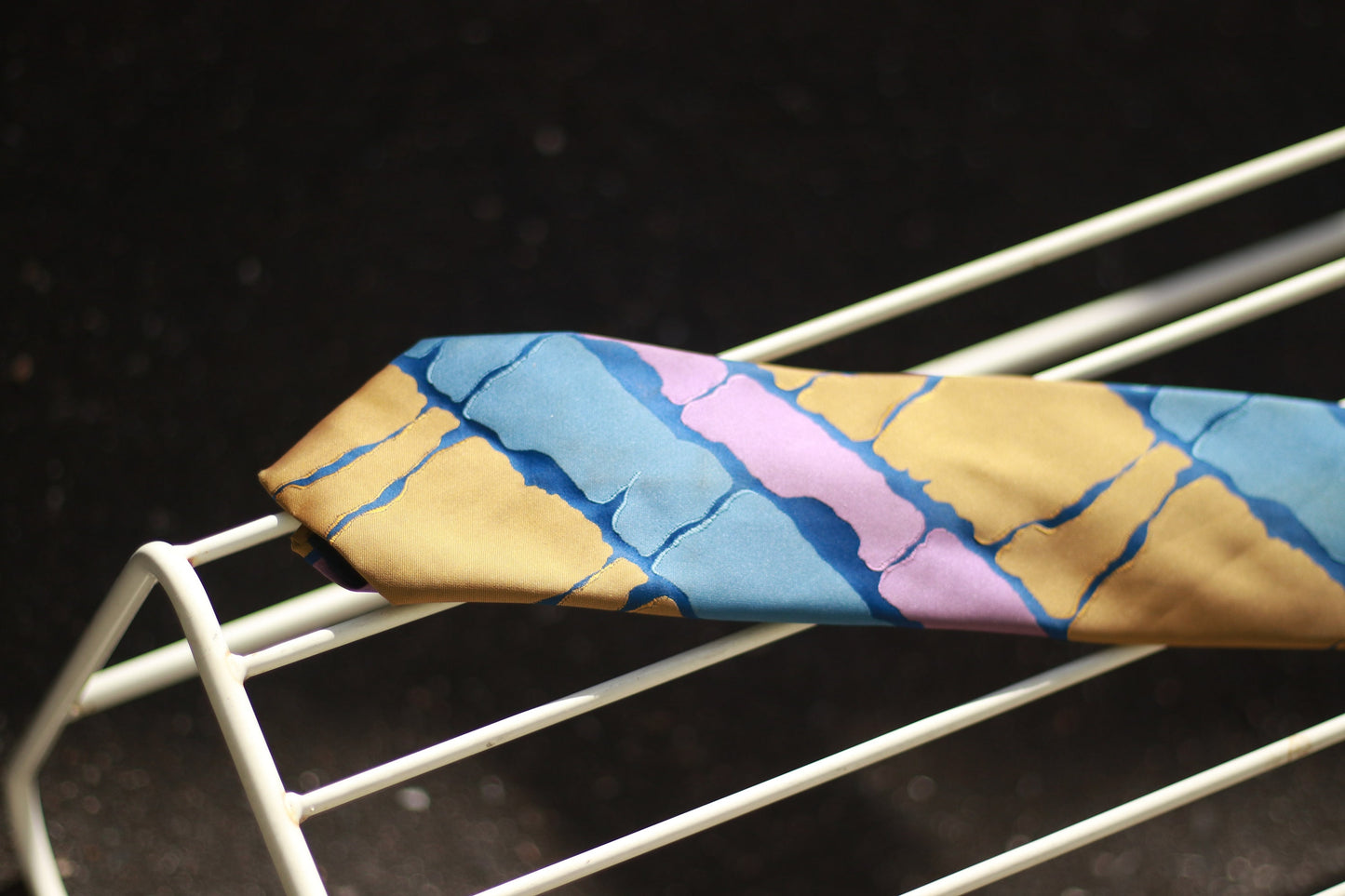 Vintage Abstract print arty tie| 90s cool necktie