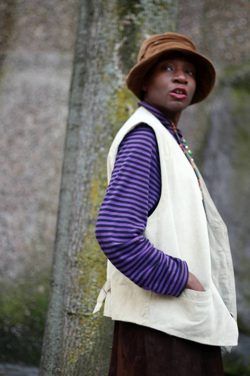 Vintage Suede vest in cream| 90s leather vest with pockets
