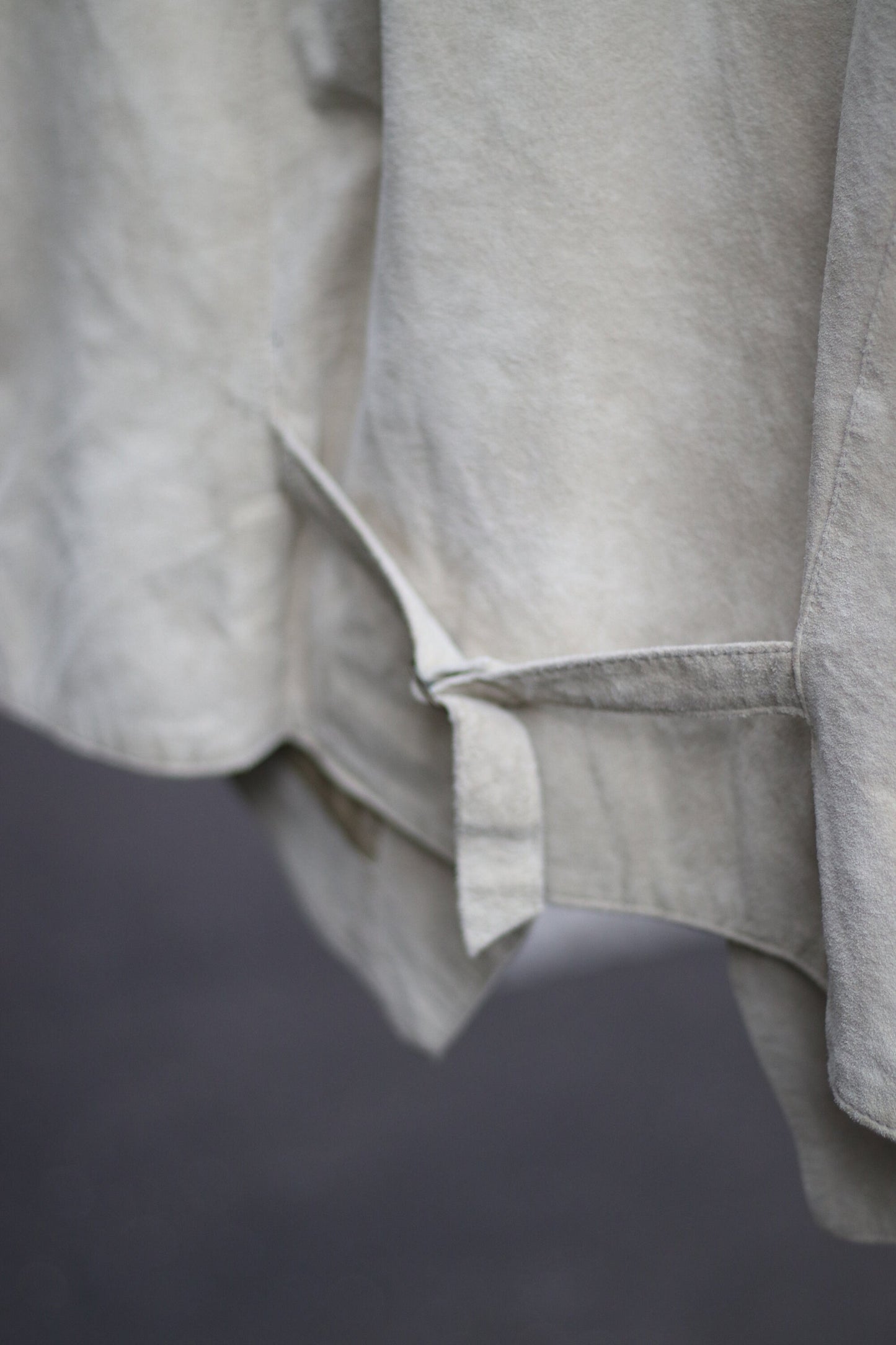 Vintage Suede vest in cream| 90s leather vest with pockets