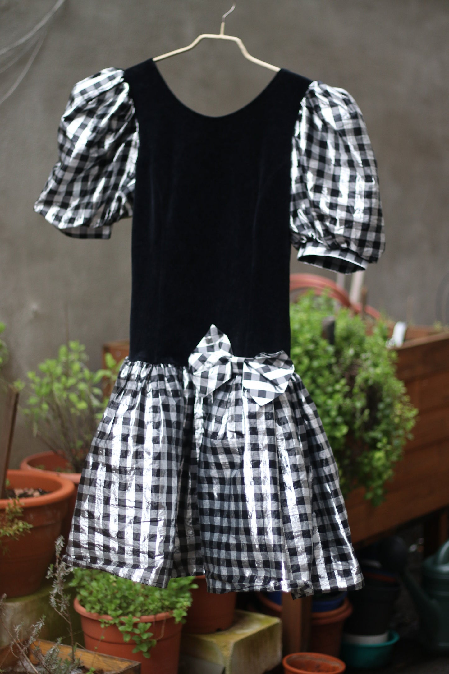 Vintage Black and White Drop Waist Checkered 80s Dress with open back Size Small