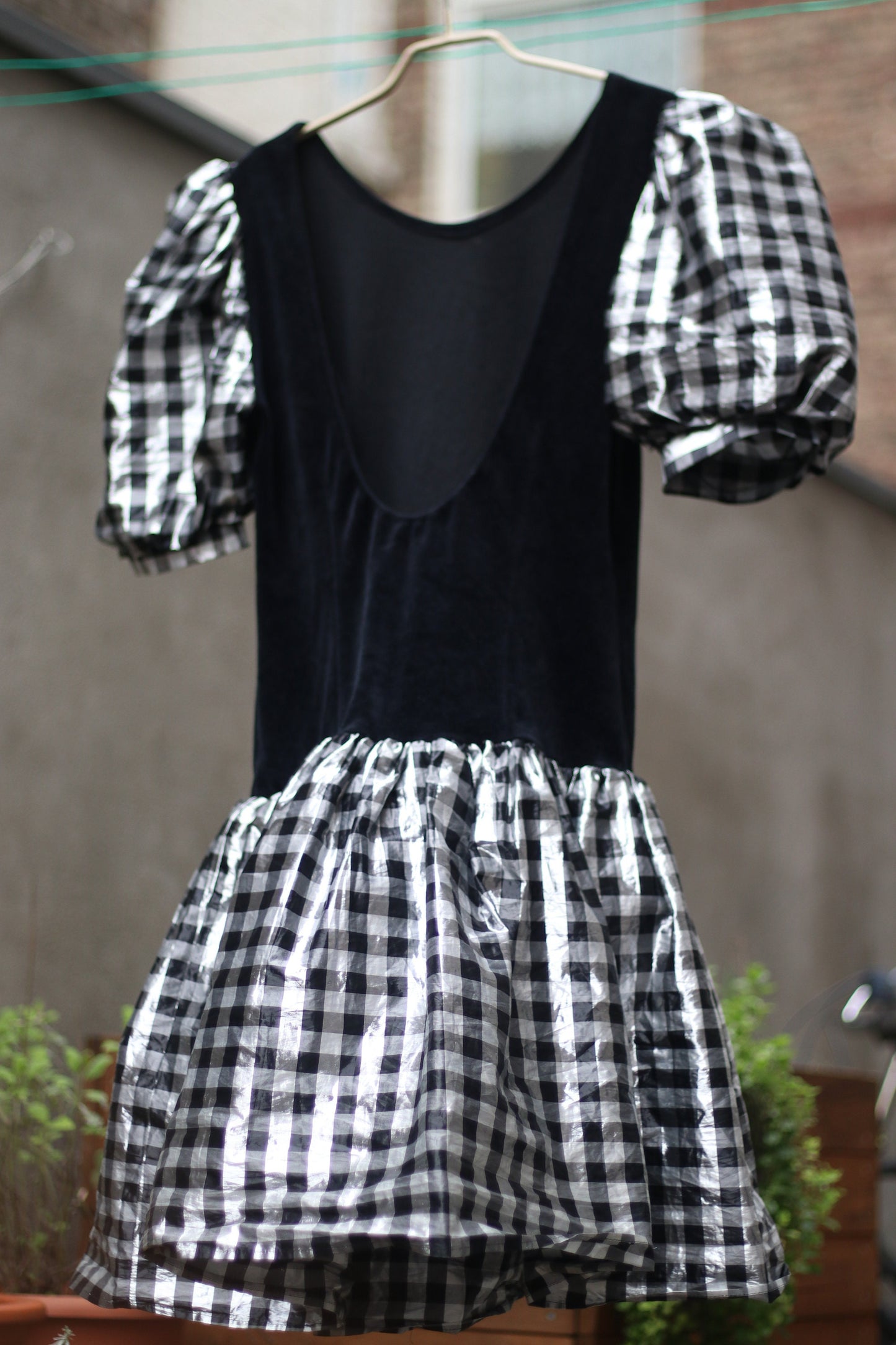 Vintage Black and White Drop Waist Checkered 80s Dress with open back Size Small