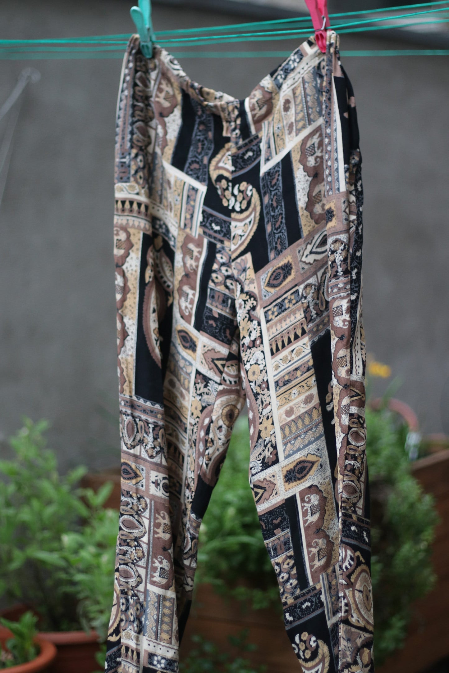 80s hippy trousers | Vintage brown and black abstract print summer pants| Maximalist bold lightweight harem trousers
