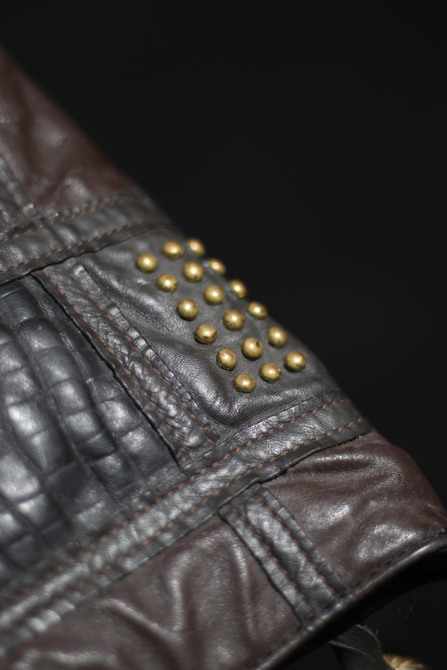 80s faux leather bag Vintage vegan shoulderbag with gold colored details and tassels
