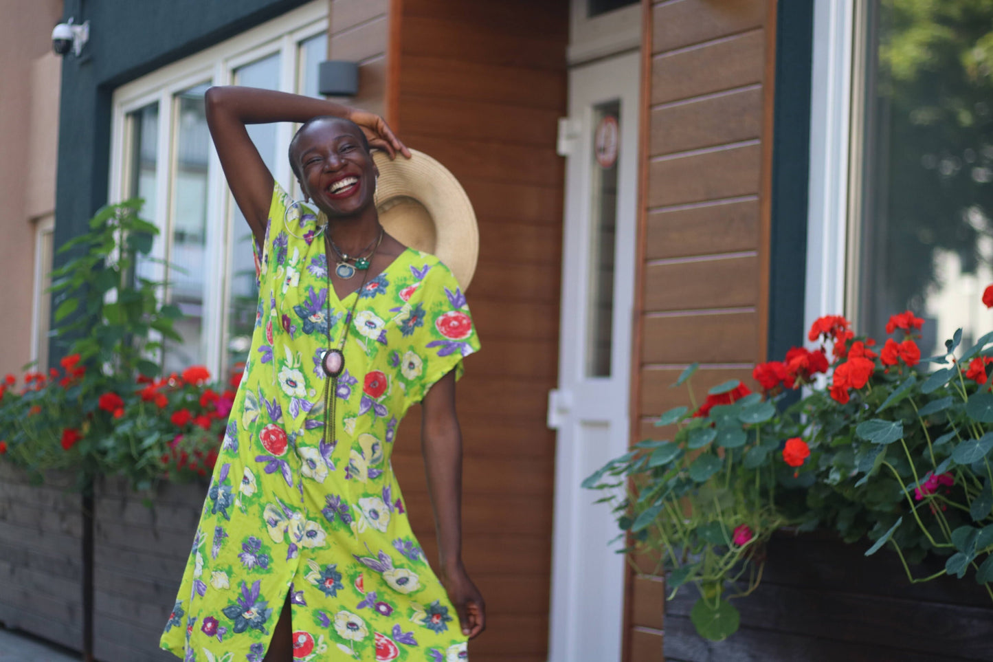 80s light green floral dress| Vintage maximalist bold summer dress| Colorful midi dress