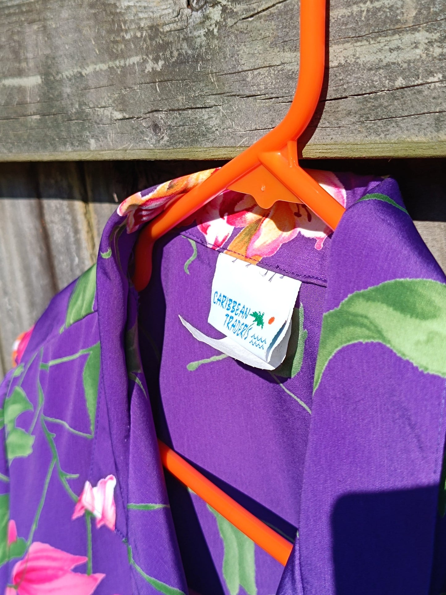 Vintage Caribbean Traders Shirt| 90s Tropical Blouse| Hawaiian-Inspired Shirt | Unisex Purple short sleeved shirt with floral print