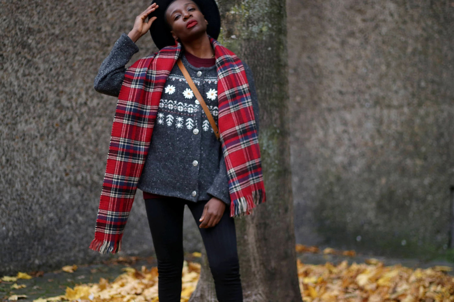 80s Landhaus Cardigan |Vintage Women's Cardigan with floral embroidery|C&A Naturally sweater with Daisy Print