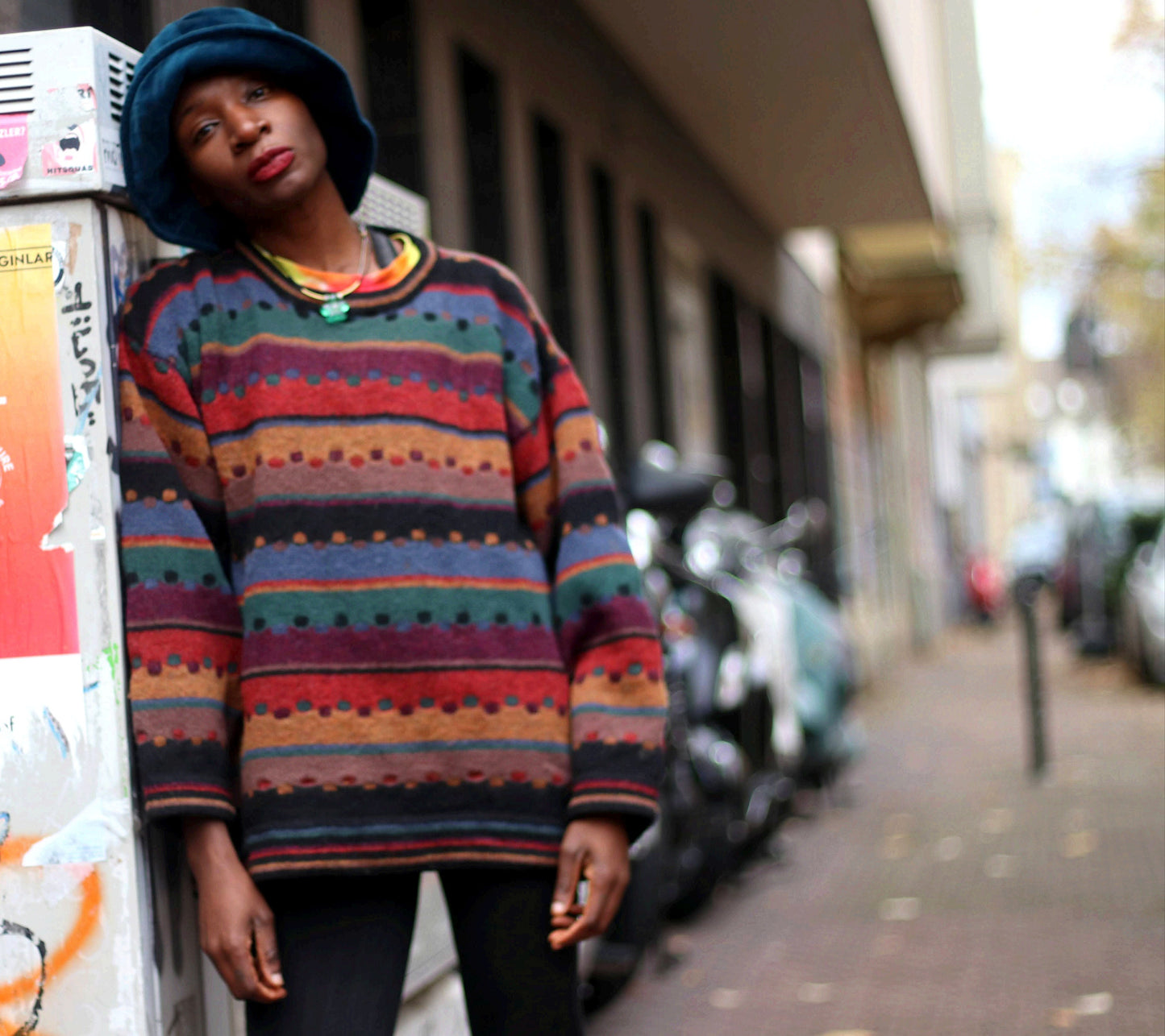 80s Kolor Knit Sweater| Vintage Women's Winter Knit| Irish Winter Sweater | Handknit long