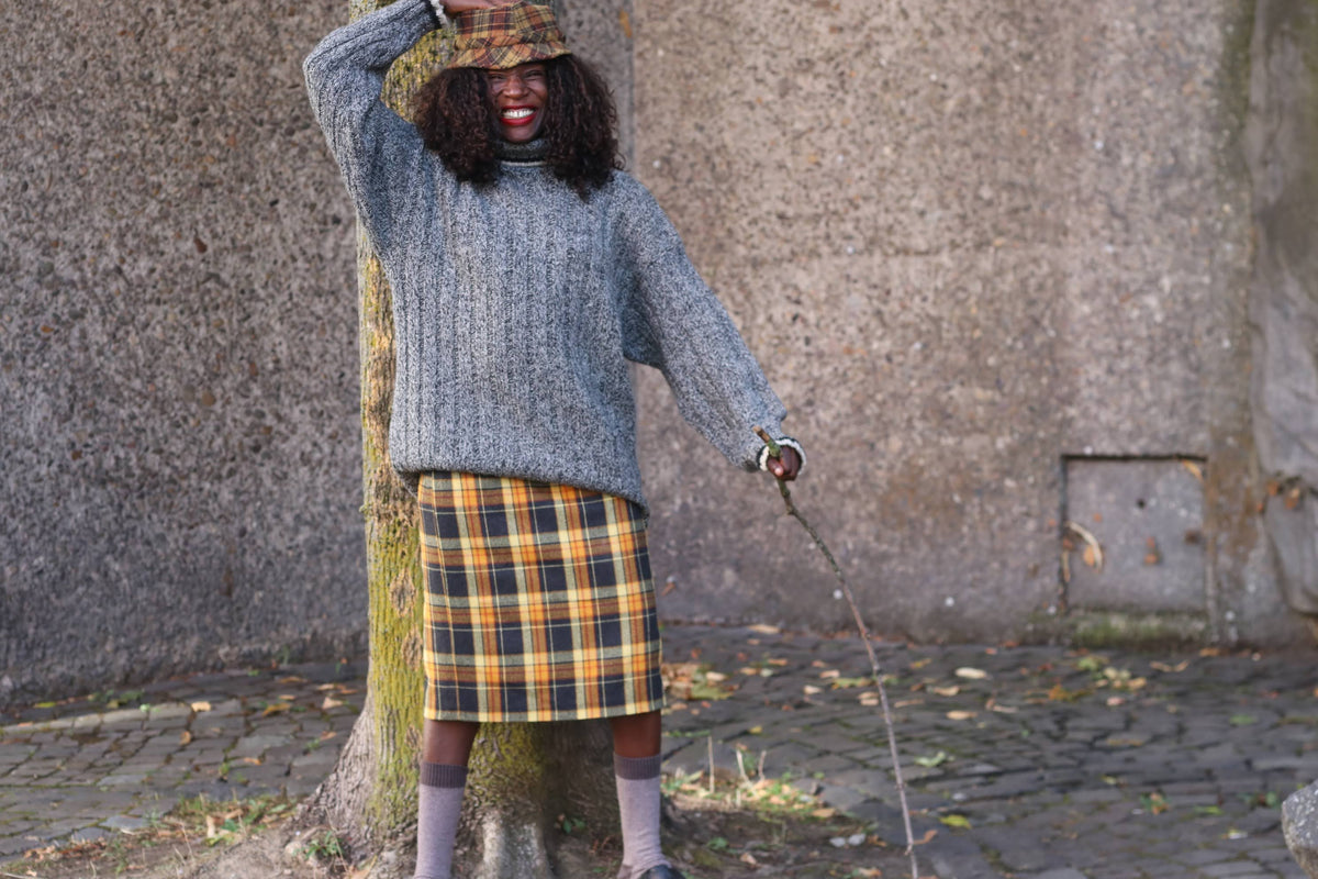 Plaid Pencil Skirt - Vintage 90s Tartan Yellow Navy S/M