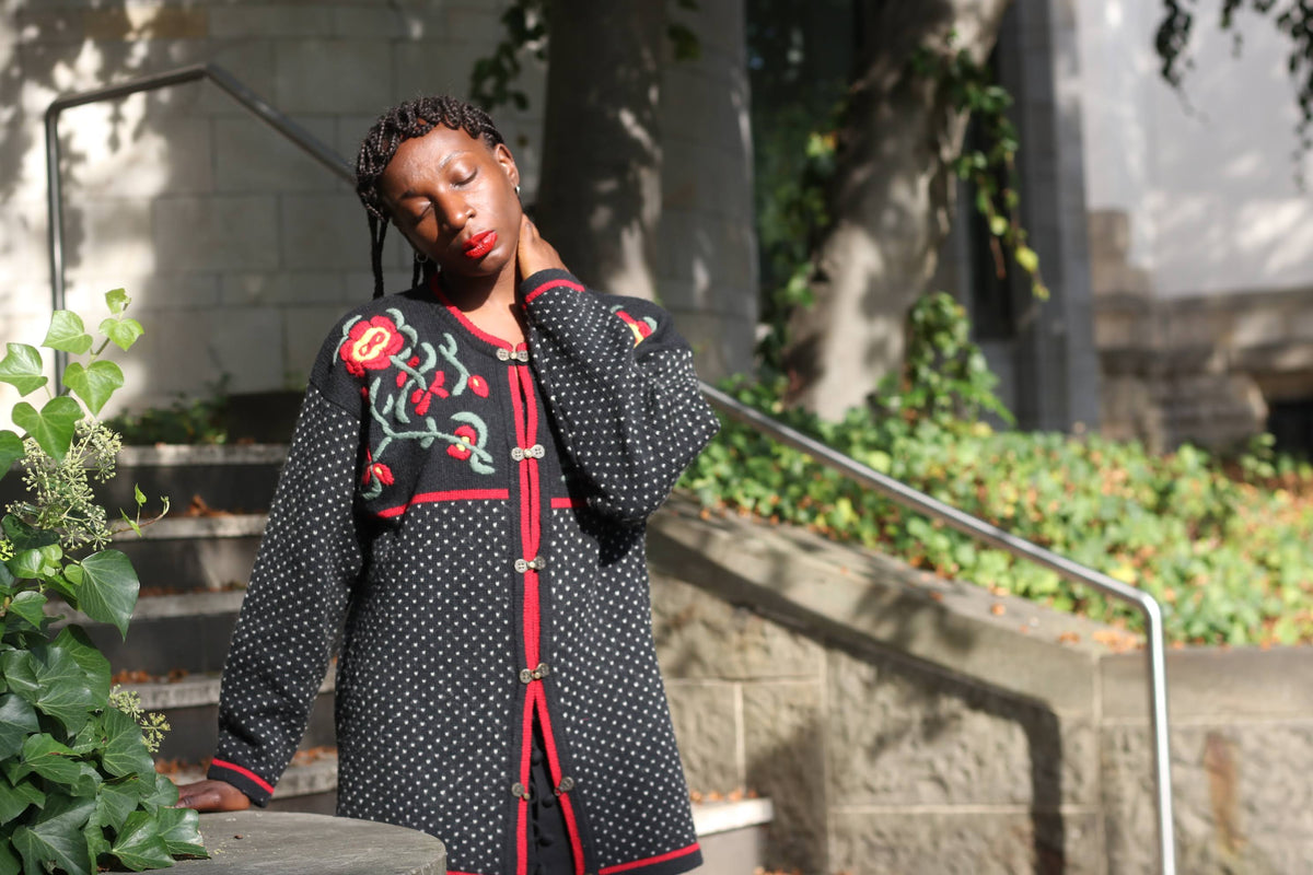 Floral Embroidered Wool Cardigan | Vintage Folk Knit Sweater | Black M