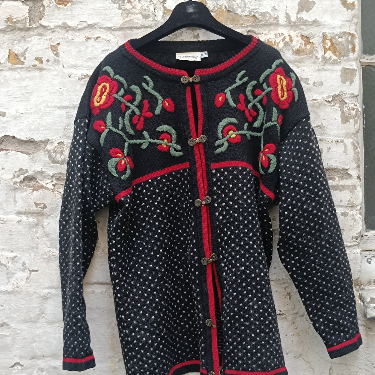 Floral Embroidered Wool Cardigan | Vintage Folk Knit Sweater | Black M