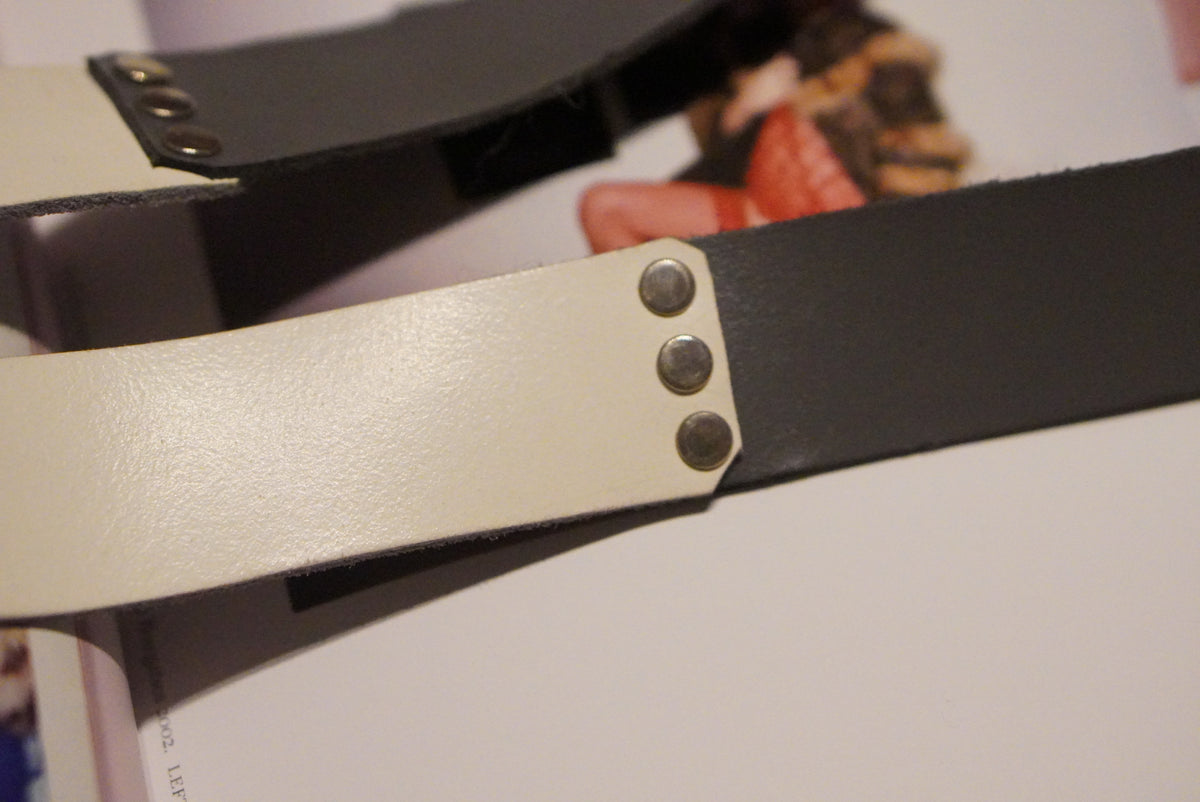 Leather Belt Vintage Y2K Two Tone Gray White Metal Buckle | M