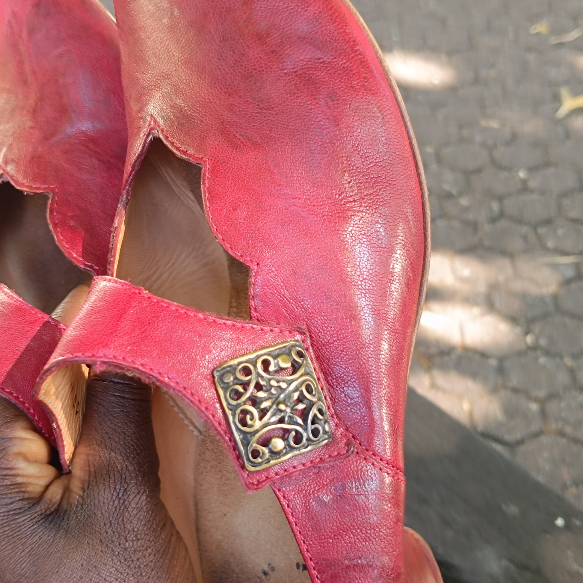 Think Vintage Red Leather Mules - 90s Scalloped Clogs EU 41