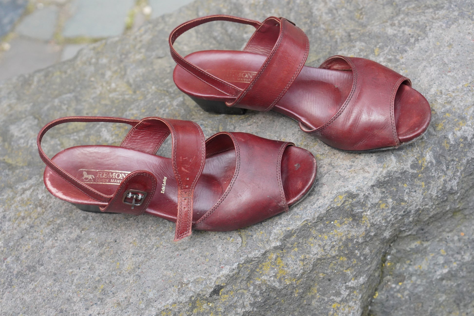 Remonte Vintage 90s Maroon Leather Sandals Block Heel Slingback Open Toe Mule 6