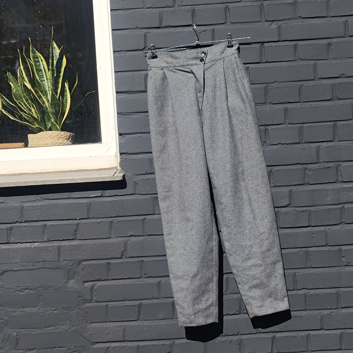 Vintage Grey Pleated Wool Trousers | High Waist Tapered Pants S