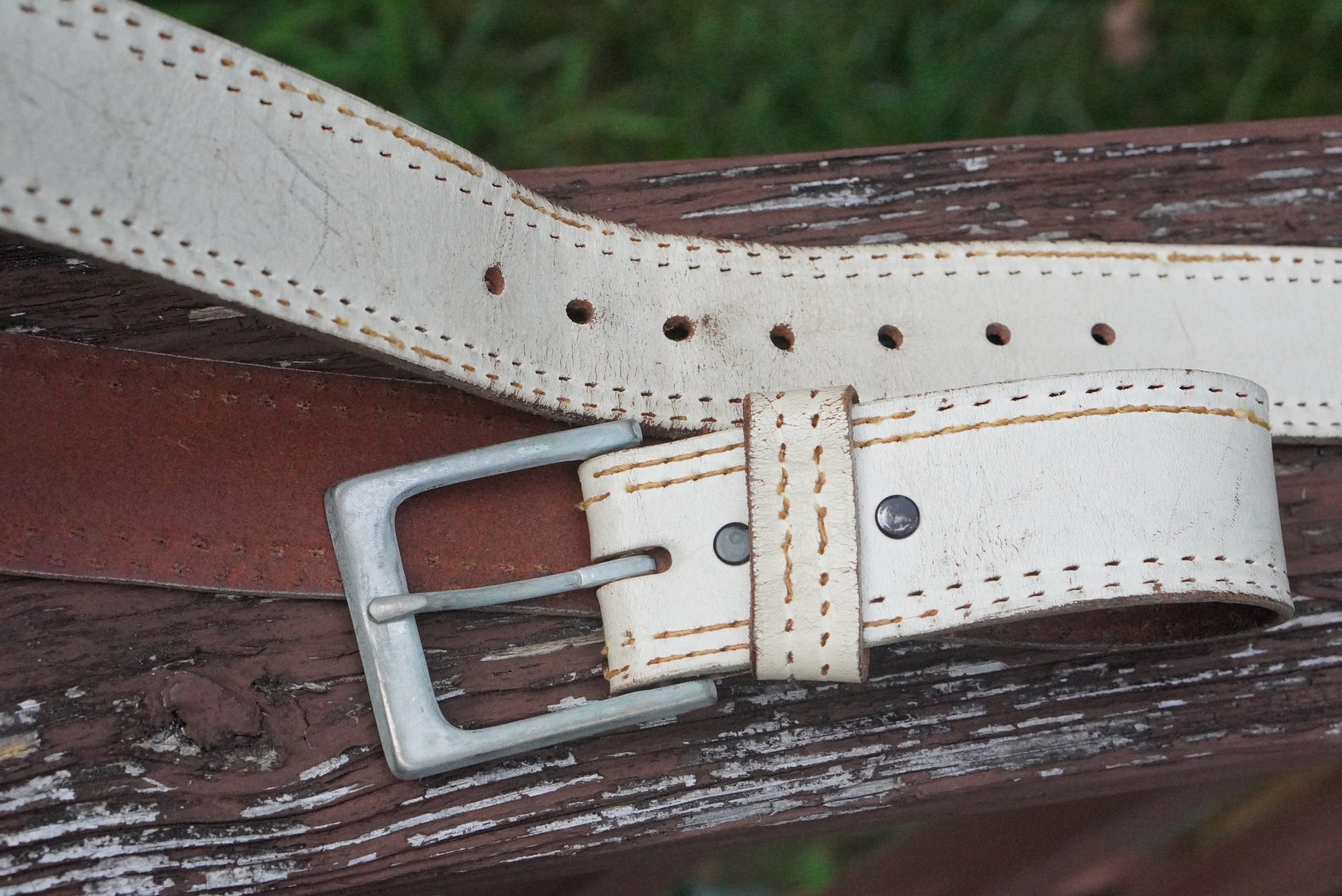 Vintage White Leather Belt - 70s Top Grain Bridle Stitch Belt - Medium