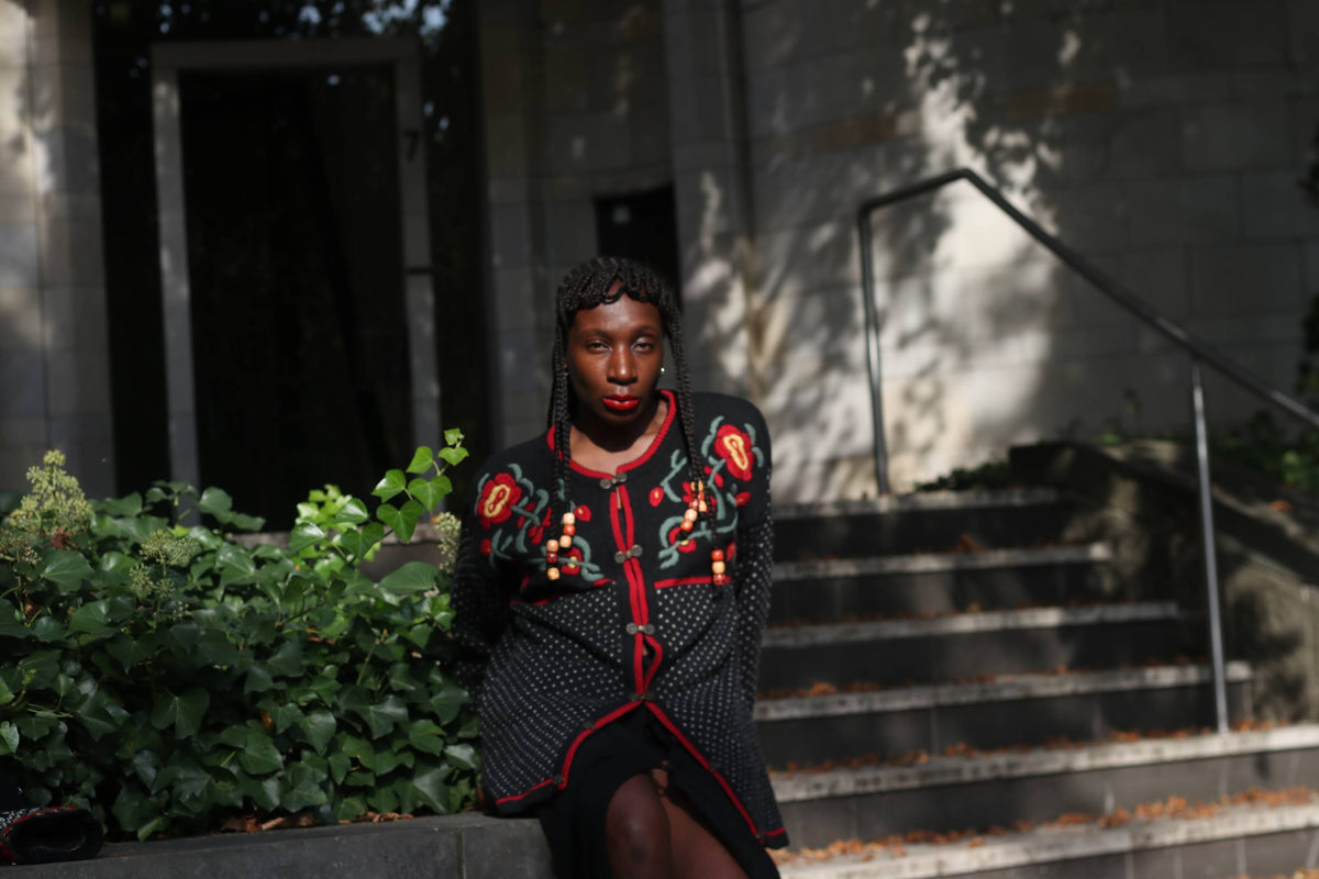 Floral Embroidered Wool Cardigan | Vintage Folk Knit Sweater | Black M