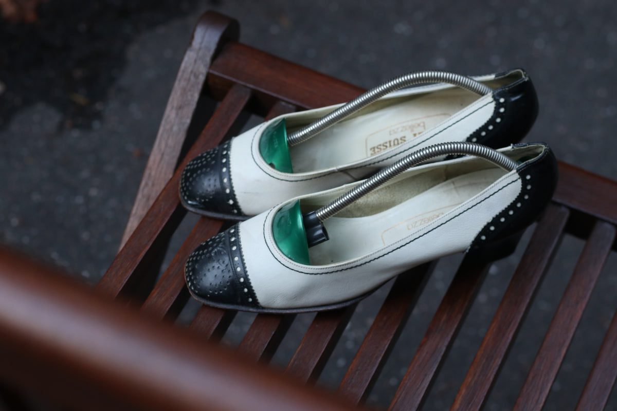 Vintage Spectator Pumps | 1970s Leather Heels | Black White EU 37