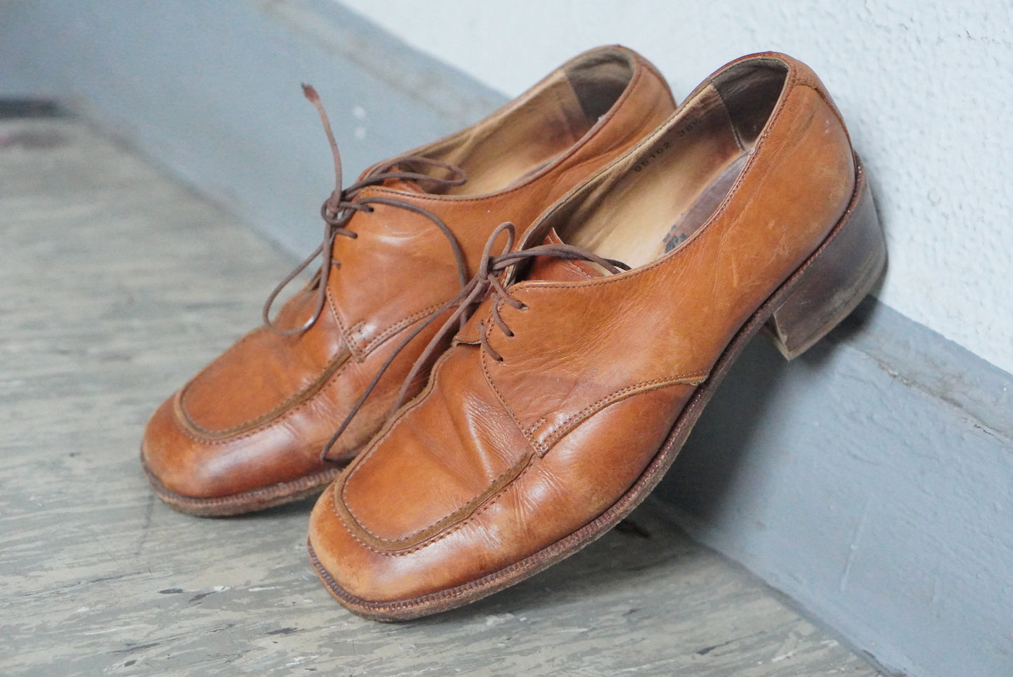 Leather Oxfords - 70s Tan Brown Square Toe Heeled Shoes - Size EU 38.5