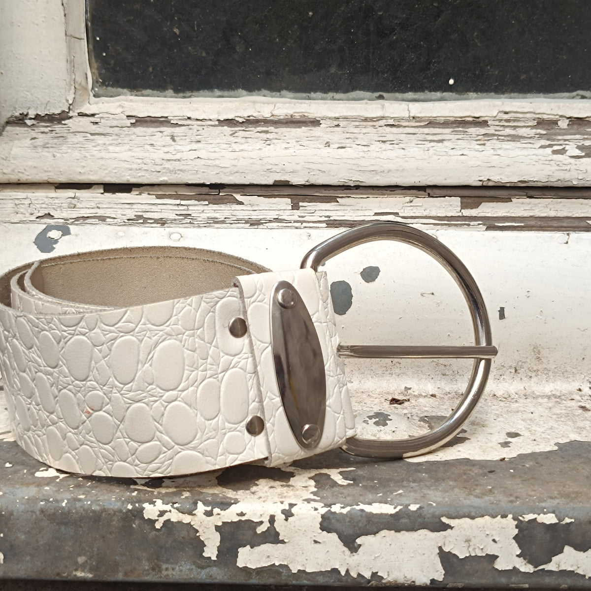 Vintage White Crocodile Embossed Wide Leather Belt - Y2K Statement Buckle