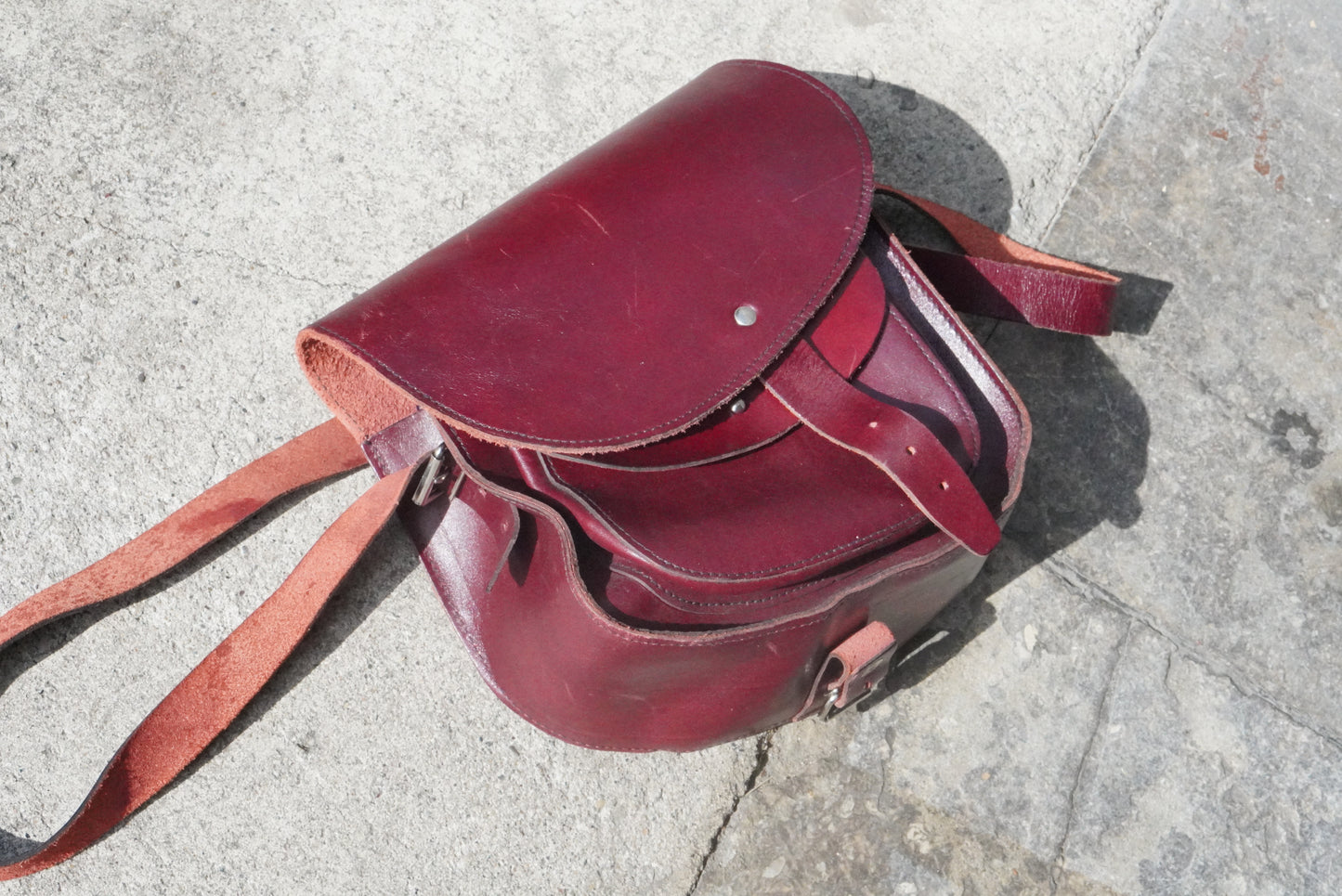 Vintage Red Leather Crossbody Bag - 70s Saddle Shoulder Purse
