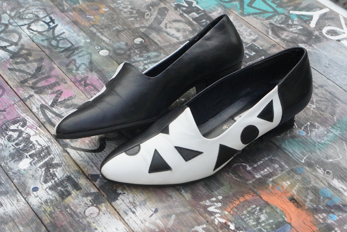 Vintage Leather Loafers | 80s Geometric Graphic Pumps | Black White EU 39