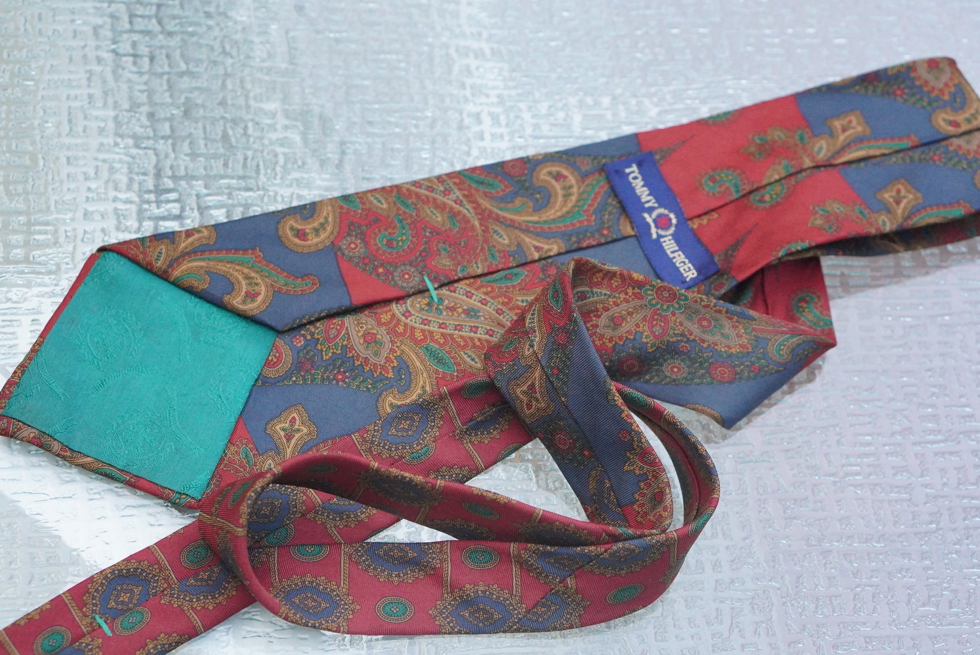 Silk Paisley Tie | Vintage Tommy Hilfiger Necktie Red Blue | One Size