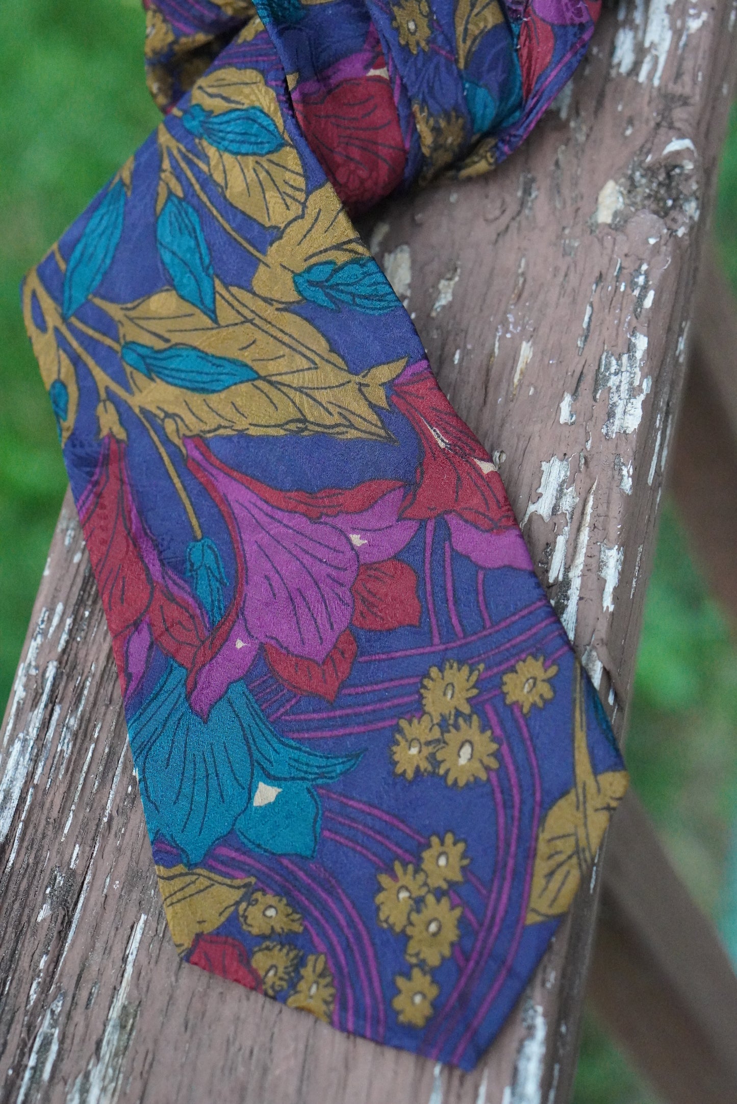 Villa Bugatti Vintage 80s Silk Tie - Purple Floral Retro Necktie