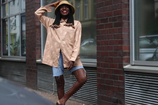 Vintage 90s Earthy Brown Textured Batik Print Oversized Shirt