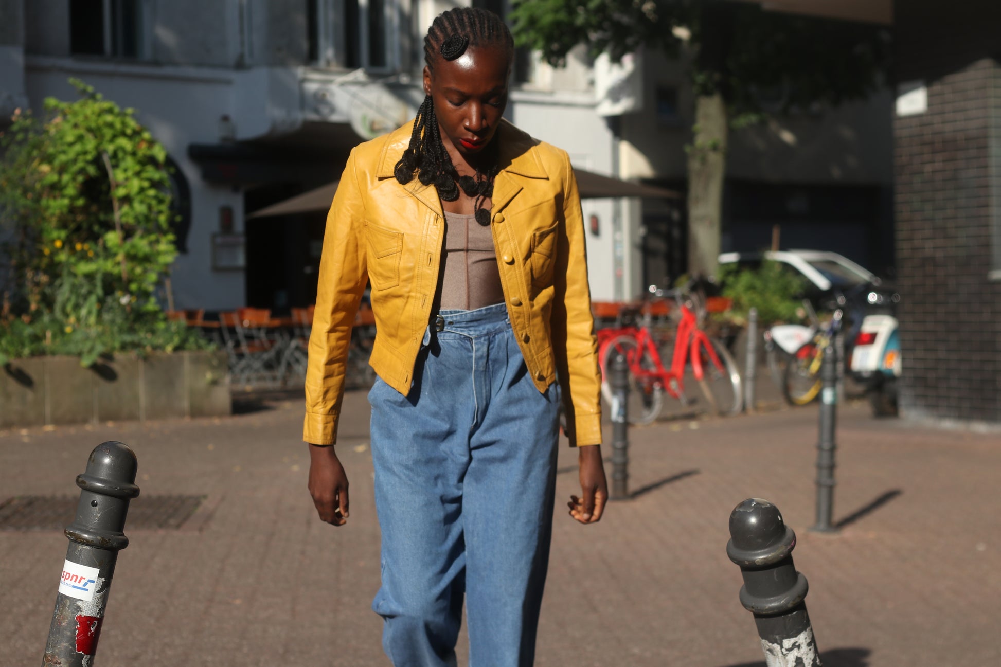 Vintage 80s Yellow Leather Cropped Jacket - Bold Boxy Fit, Real Retro Style