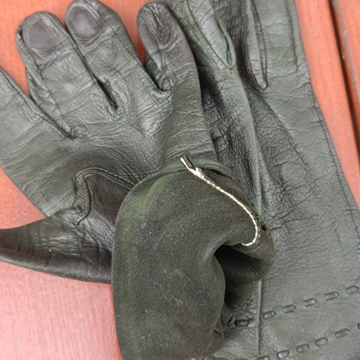 Vintage Leather Gloves | 80s Dark Green Stitching | Fits S
