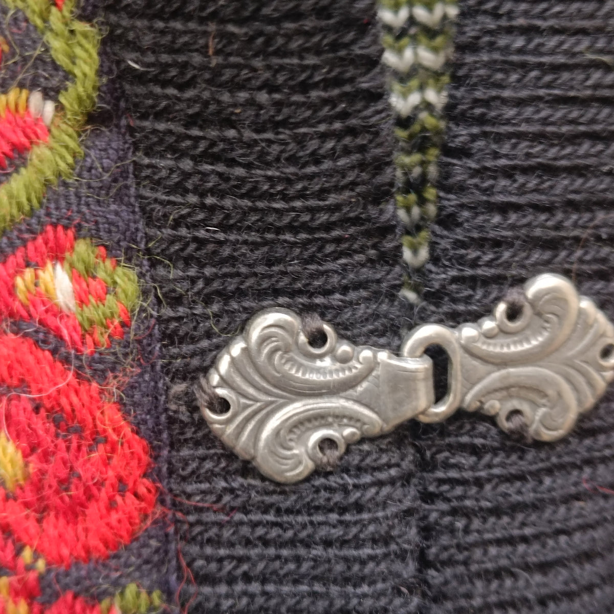 Vintage Norwegian Wool Cardigan | Nordstrikk Folk Knit | L/XL