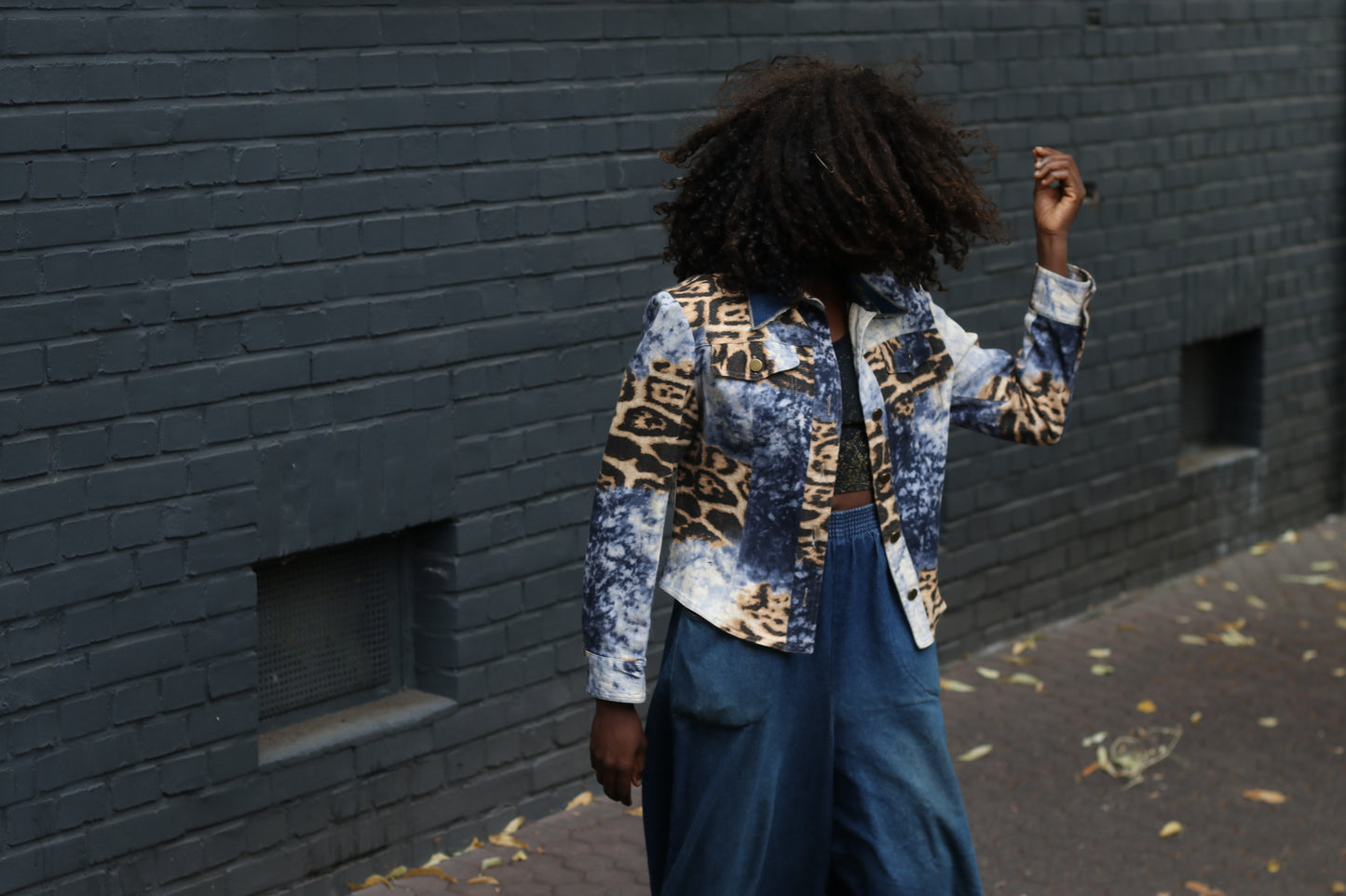 Vintage Leopard Denim Jacket | 90s Animal Print Trucker | Blue M