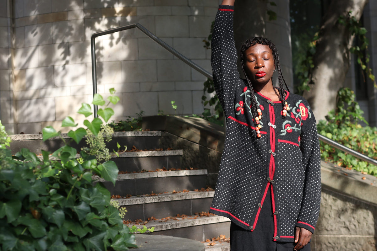 Floral Embroidered Wool Cardigan | Vintage Folk Knit Sweater | Black M